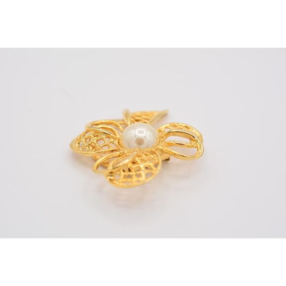 Vintage Bow Scarf Clip Faux Pearl Shiny Gold Tone Yellow Brushed 1980s 9B - Picture 5 of 12